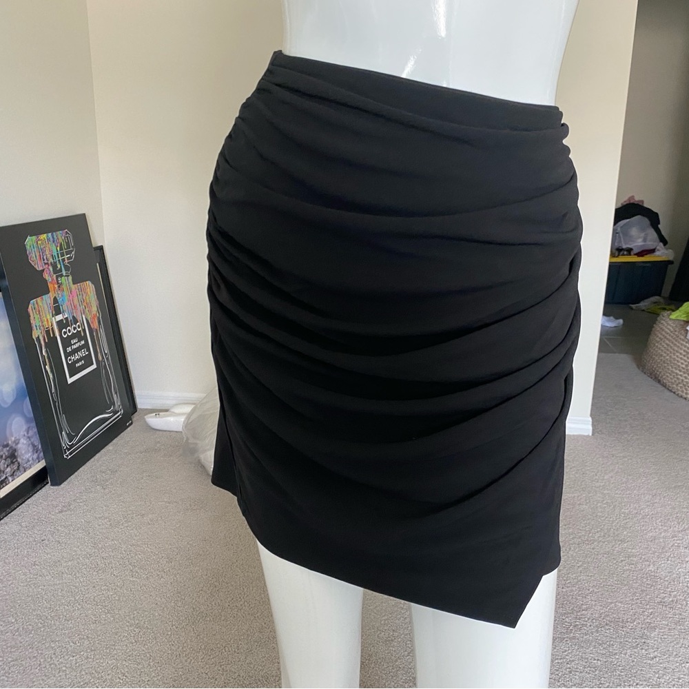 ZARA BLACK RUCHED MINI SKIRT SIZE S NWT